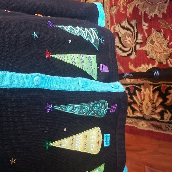 Merry & Bright Christmas Sweater XL - Picture 2 of 7